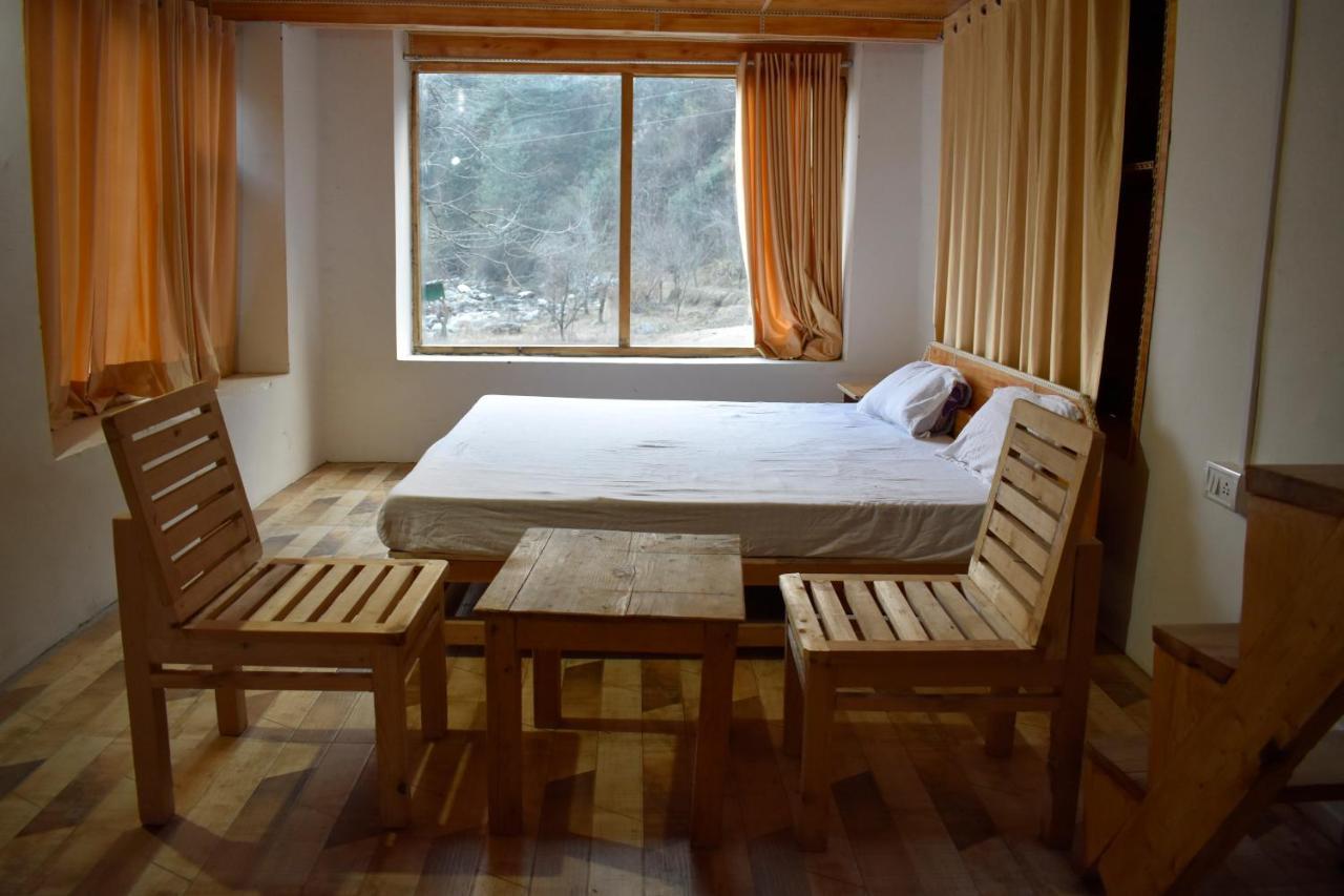 Moksha - By The River Villa Jibhi Ngoại thất bức ảnh